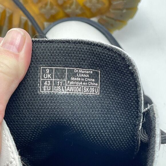 Doc Martens White Smooth Combat Leather Lace Up Ankle Boots Size 11 - Picture 6 of 7